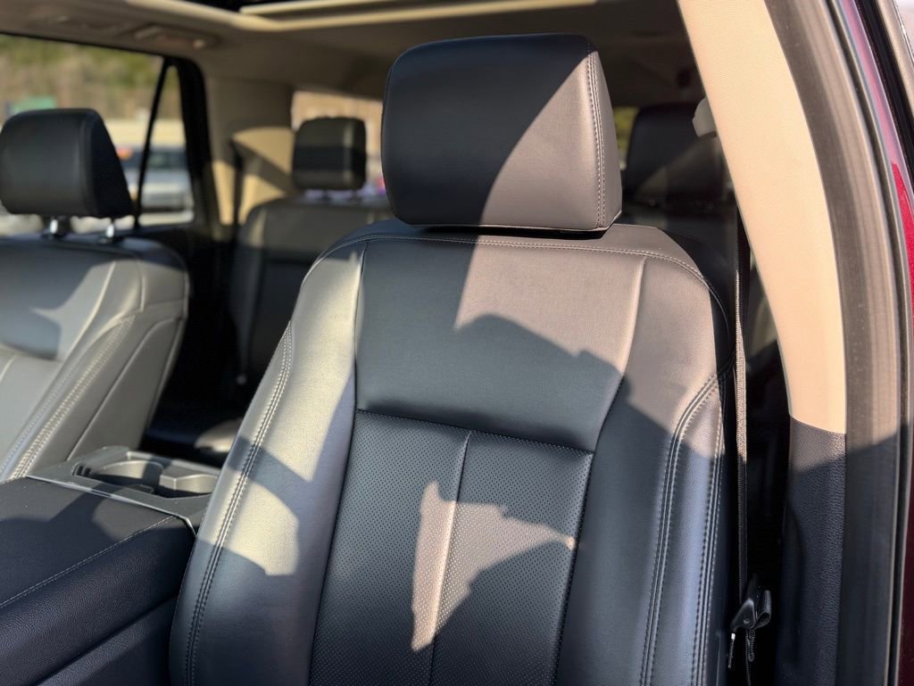 Used 2024 Ford Expedition Max XLT AWD/4WD image 12