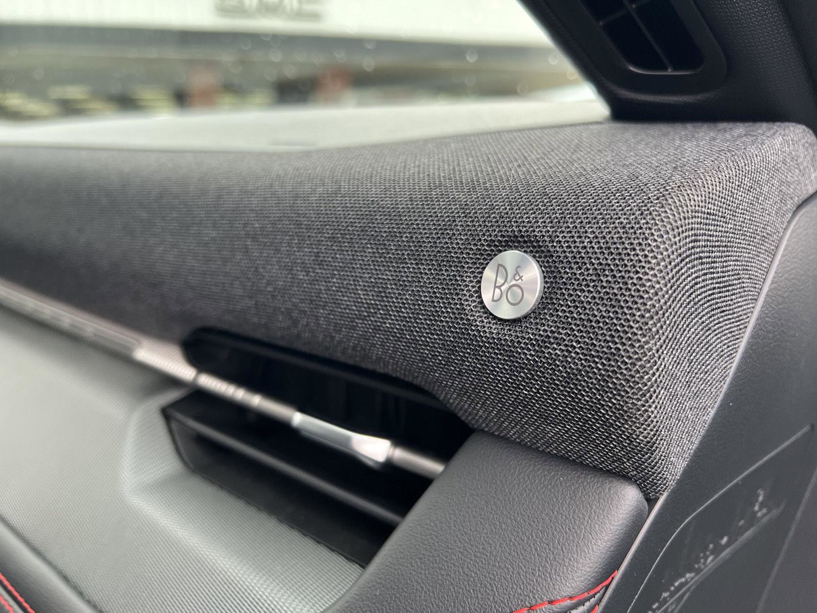 Used 2025 Ford Explorer ST-Line w/ ST-Line Street Pack AWD/4WD image 20