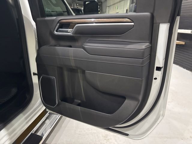 Used 2025 Chevrolet Silverado 2500 LT w/ Convenience Package image 30