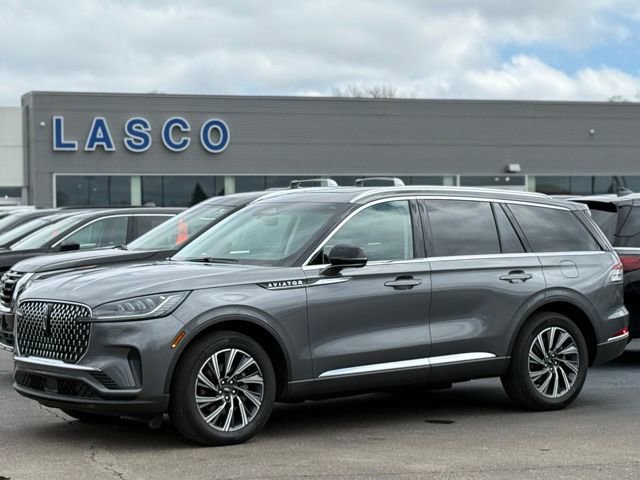 Used 2025 Lincoln Aviator AWD image 1