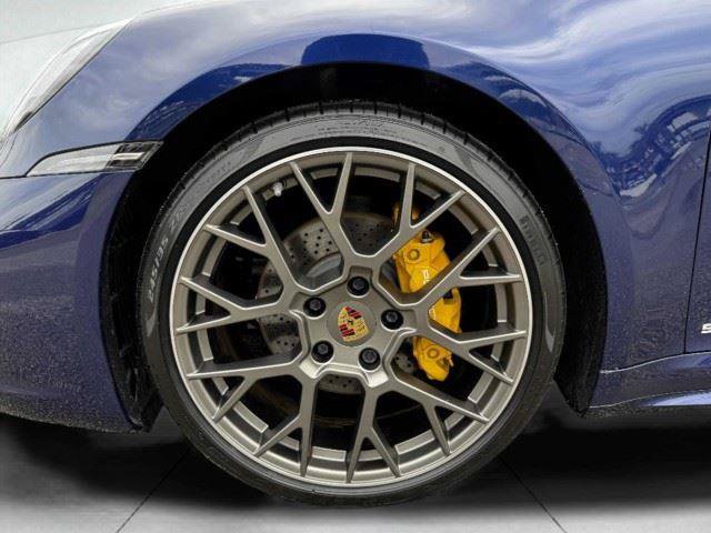 Used 2024 Porsche 911 Carrera RWD image 46