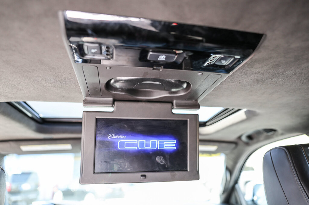 Used 2017 Cadillac Escalade ESV Platinum RWD image 8