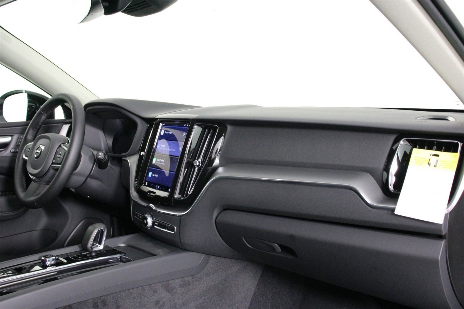 New 2025 Volvo XC60 B5 Core w/ Climate Package image 9