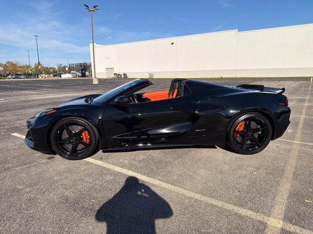 Used 2025 Chevrolet Corvette E-Ray w/ Stealth Interior Trim Package AWD/4WD image 34