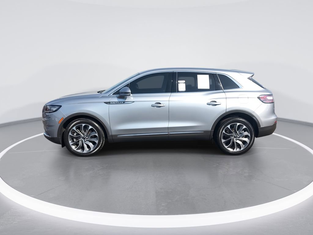 Used 2023 Lincoln Nautilus Reserve AWD/4WD image 5