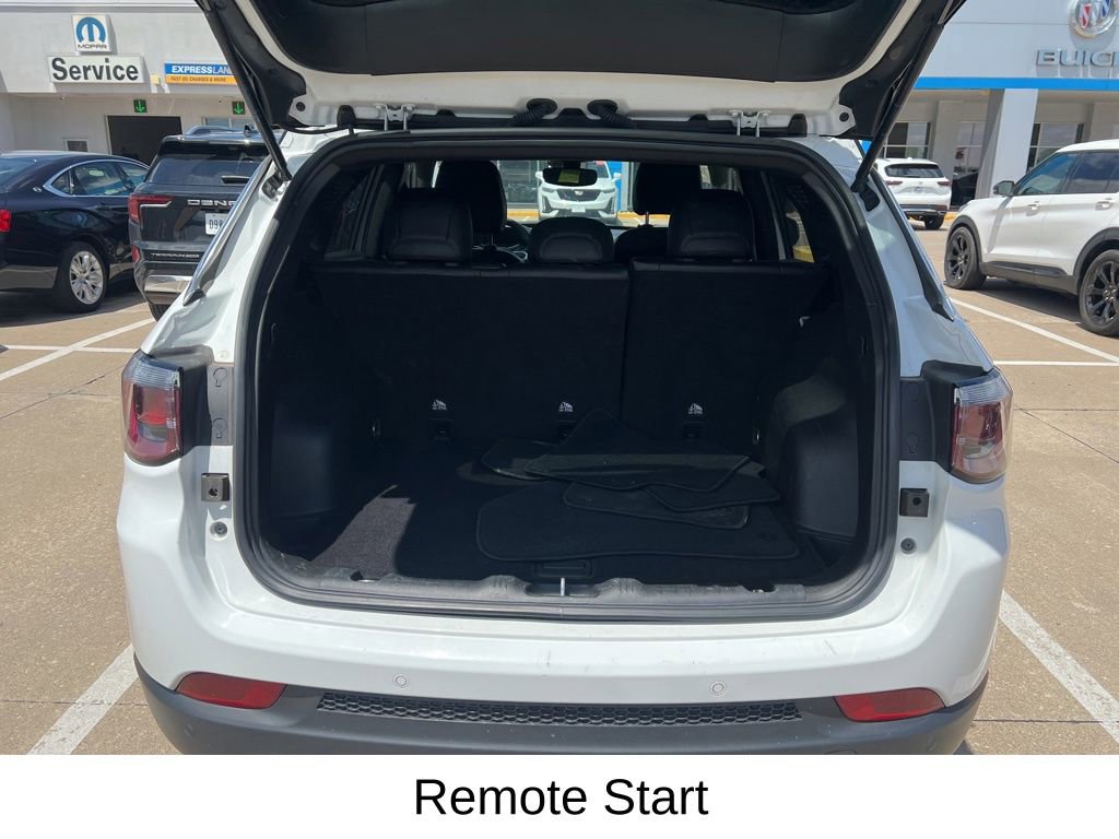 Used 2025 Jeep Compass Limited AWD/4WD image 12