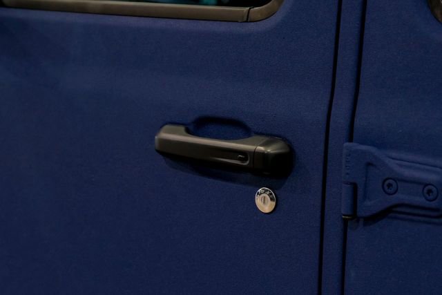 Used 2025 Jeep Gladiator Sport AWD/4WD image 54