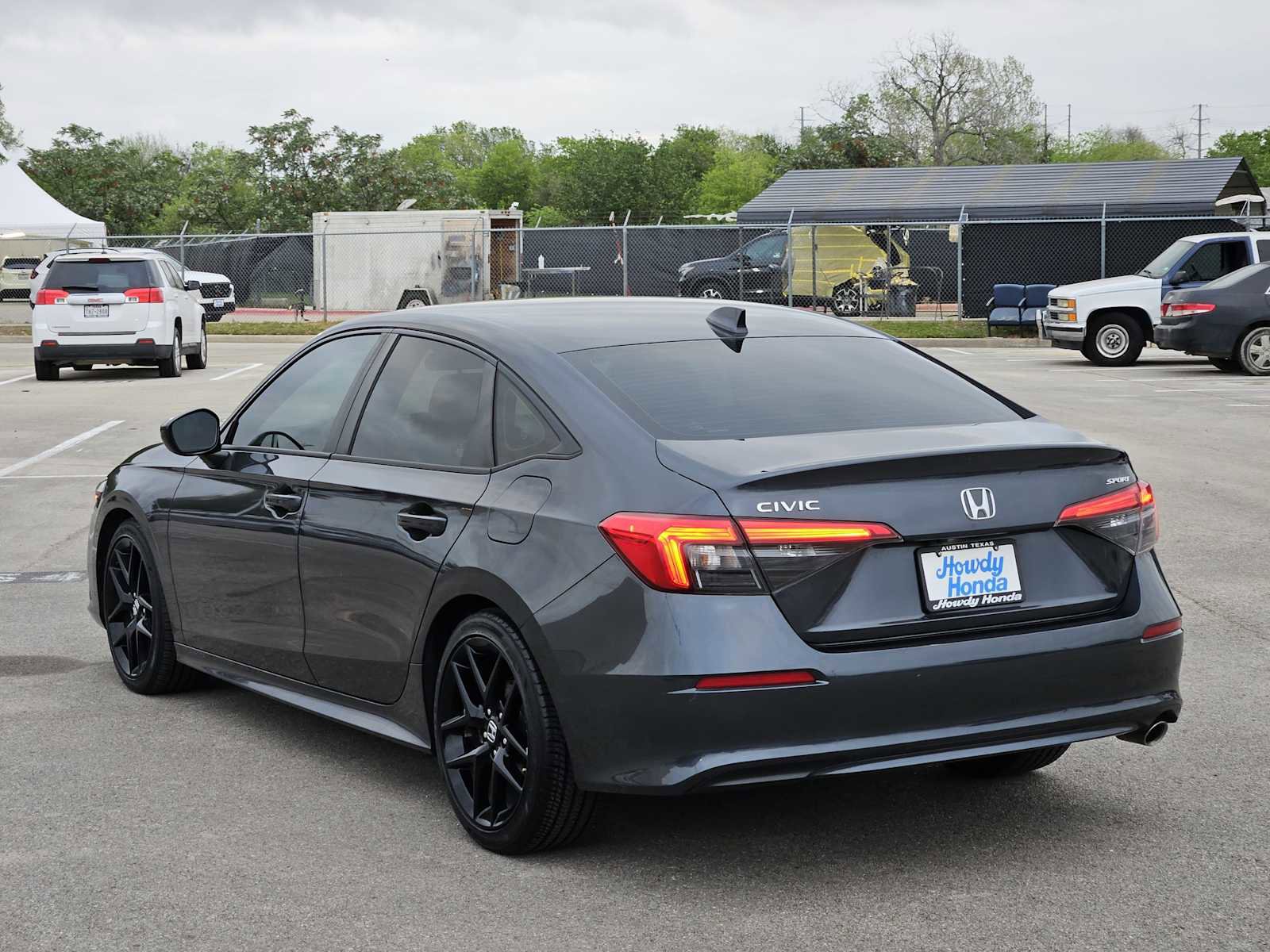 Used 2024 Honda Civic Sport image 5