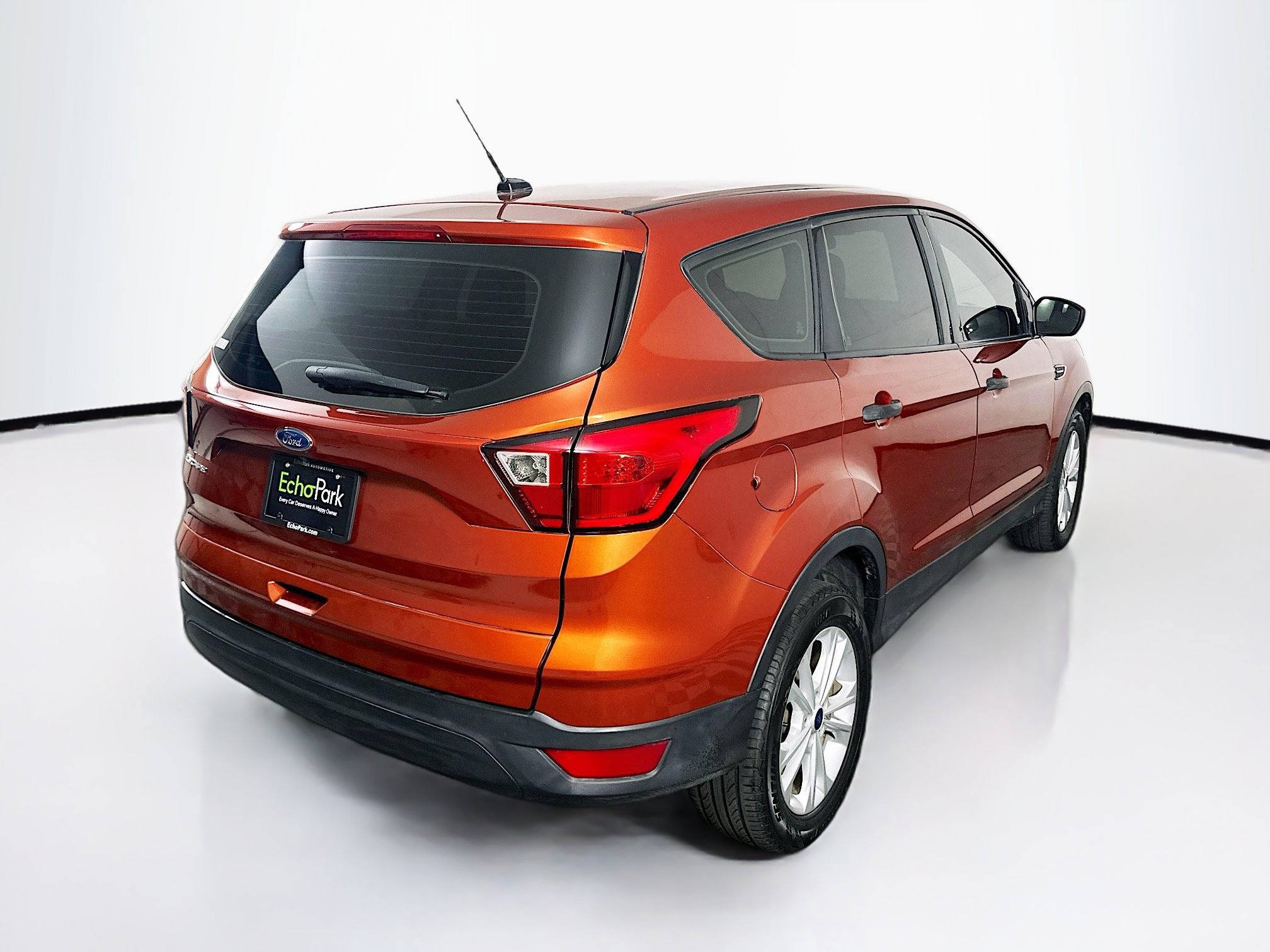 Used 2019 Ford Escape S image 9