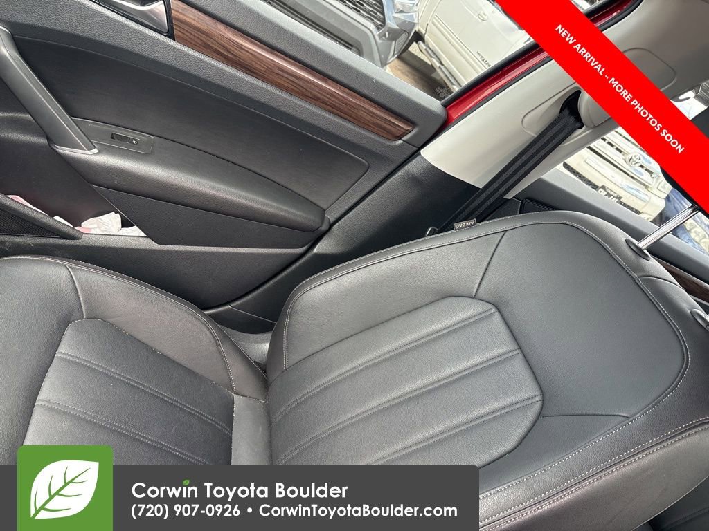 Used 2020 Volkswagen Passat 2.0T SEL image 11