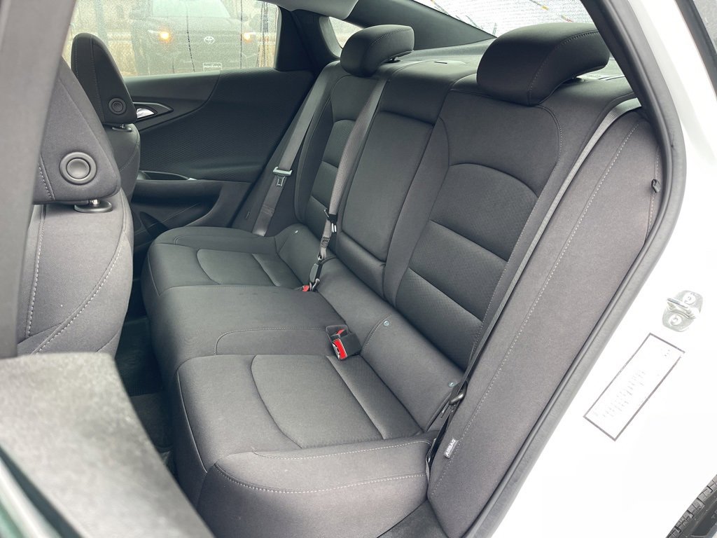 Used 2024 Chevrolet Malibu LT image 24