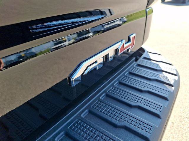 New 2026 GMC Sierra 2500 AT4 w/ AT4 Preferred Package AWD/4WD image 19