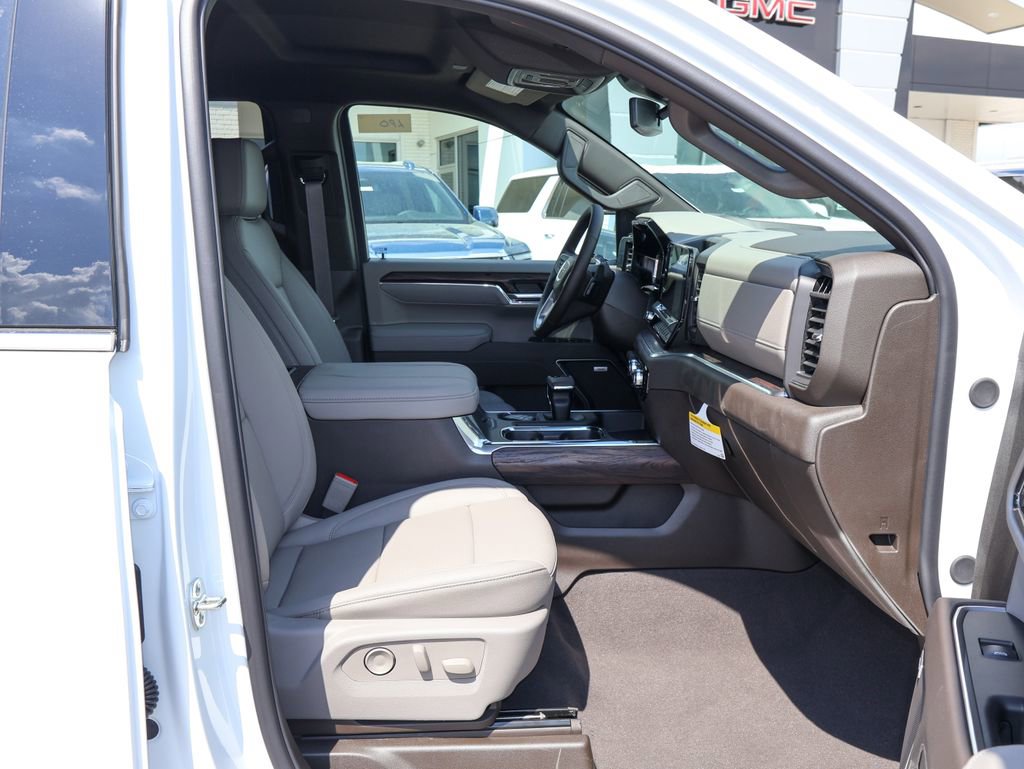 New 2026 GMC Sierra 1500 SLT image 29