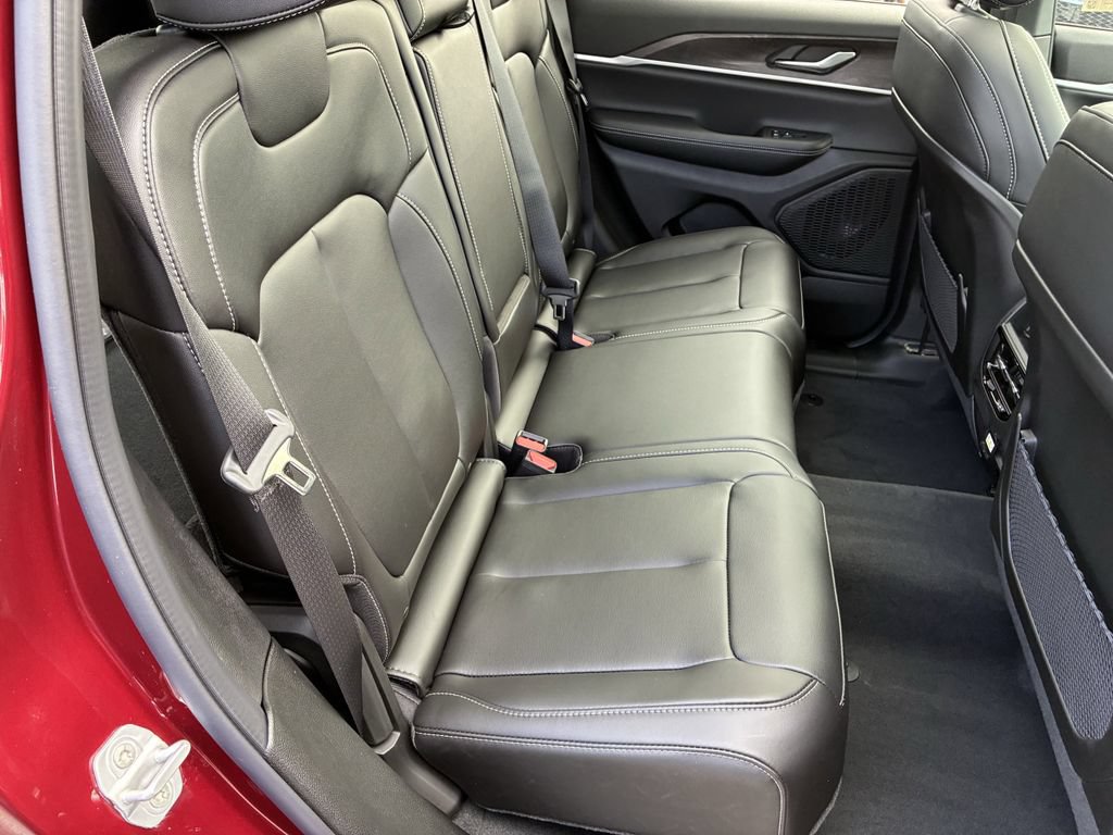 New 2025 Jeep Grand Cherokee Limited AWD/4WD image 34