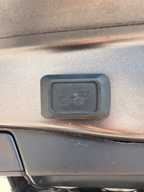 Used 2023 Toyota RAV4 XLE w/ Convenience Package FWD image 31