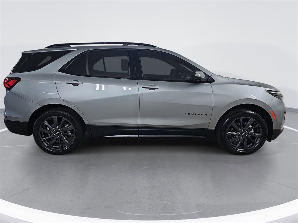 Certified 2023 Chevrolet Equinox RS image 2