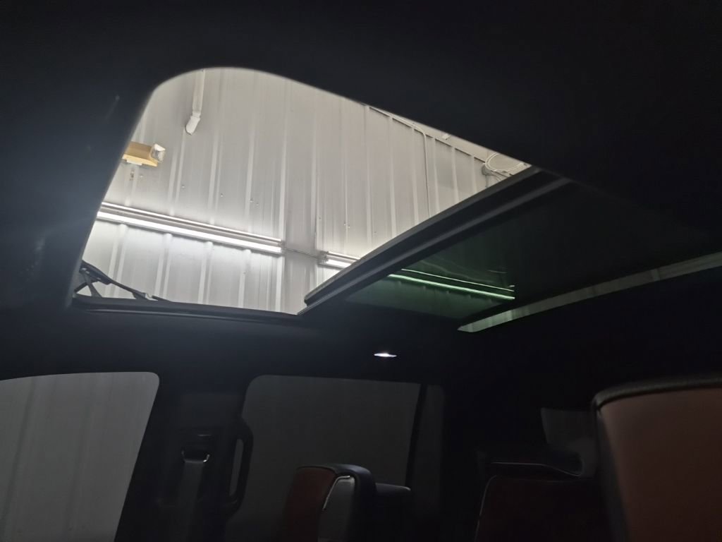 Used 2023 GMC Yukon XL Denali Ultimate image 39