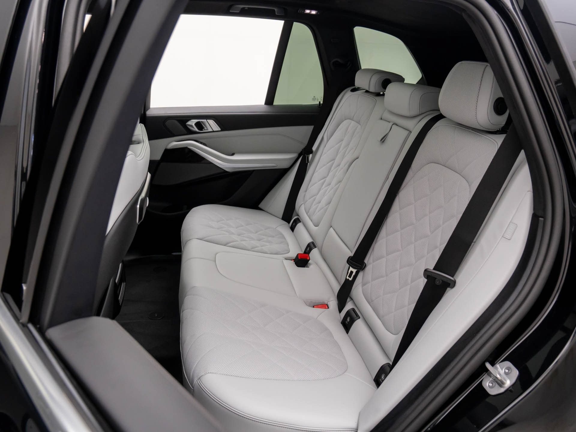 Used 2026 BMW X5 xDrive40i AWD/4WD image 17