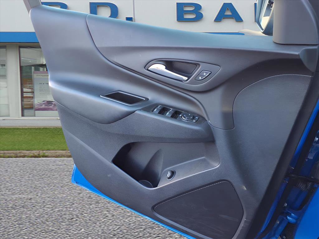 Used 2024 Chevrolet Equinox LT w/ LPO, Floor Liner Package image 10