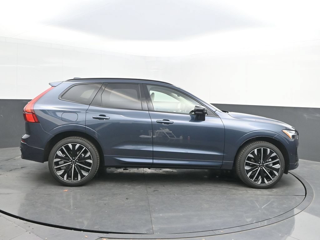New 2026 Volvo XC60 B5 Ultra w/ Protection Package Premier AWD/4WD image 8