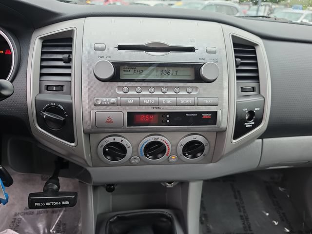 Used 2005 Toyota Tacoma 4x4 Access Cab image 16