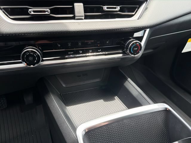 New 2027 Chevrolet Equinox LT w/ Safety and Technology Package FWD image 27