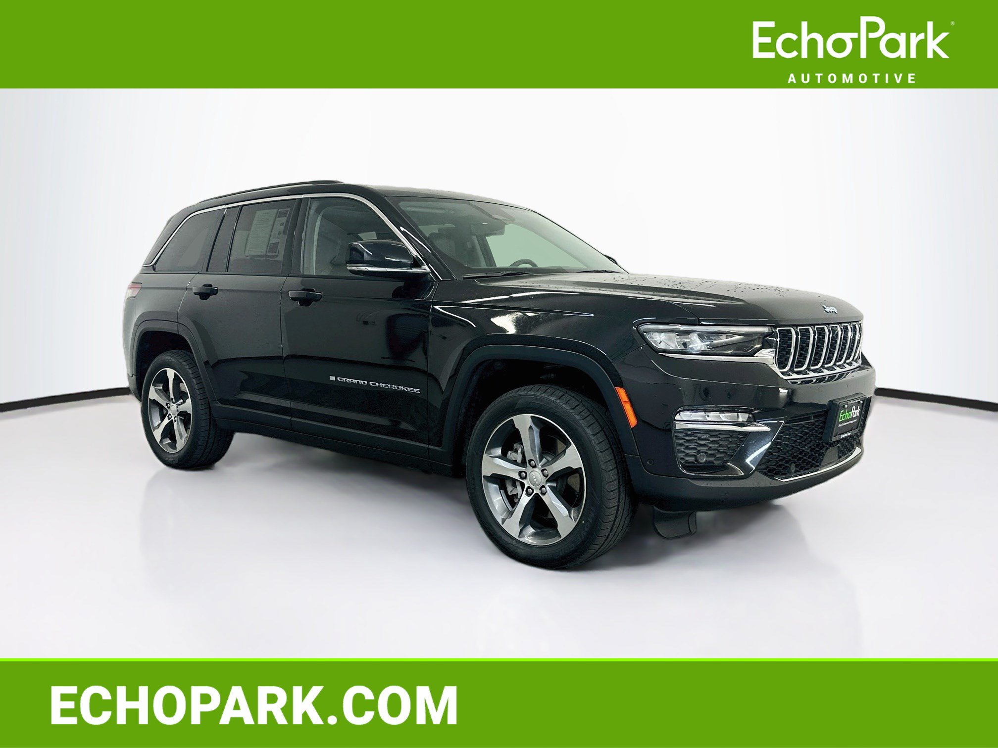 Used 2022 Jeep Grand Cherokee Limited 4xe w/ Luxury Tech Group II AWD/4WD image 1
