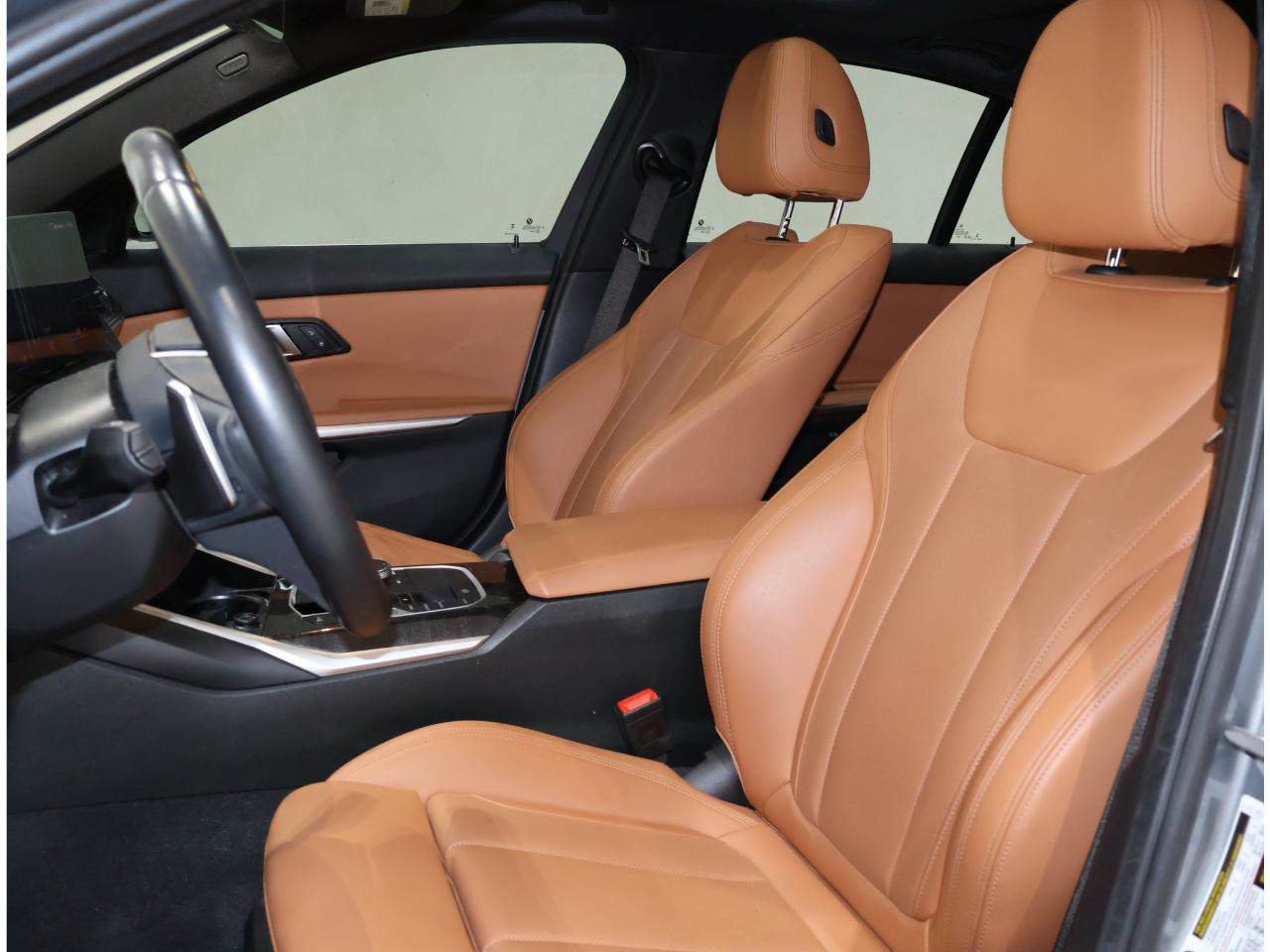 Certified 2024 BMW 330i Sedan w/ Convenience Package RWD image 12