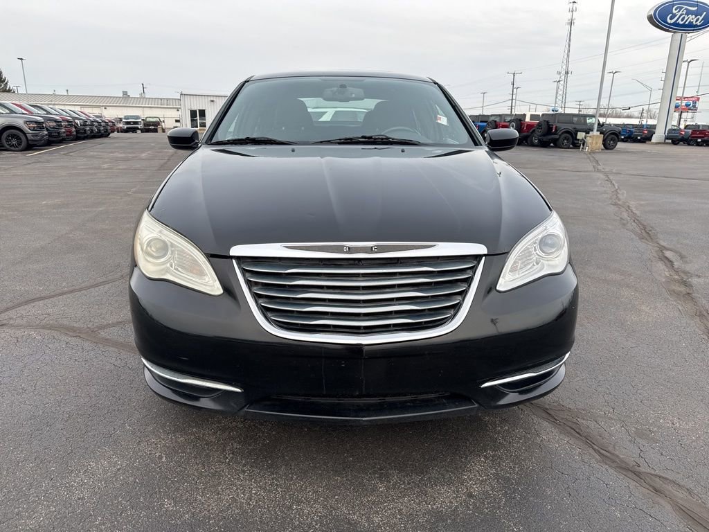 Used 2013 Chrysler 200 Touring w/ Cold Weather Group image 3