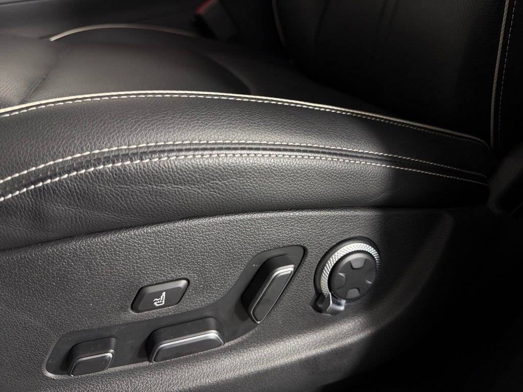 Used 2025 Genesis Electrified GV70 Advanced image 25