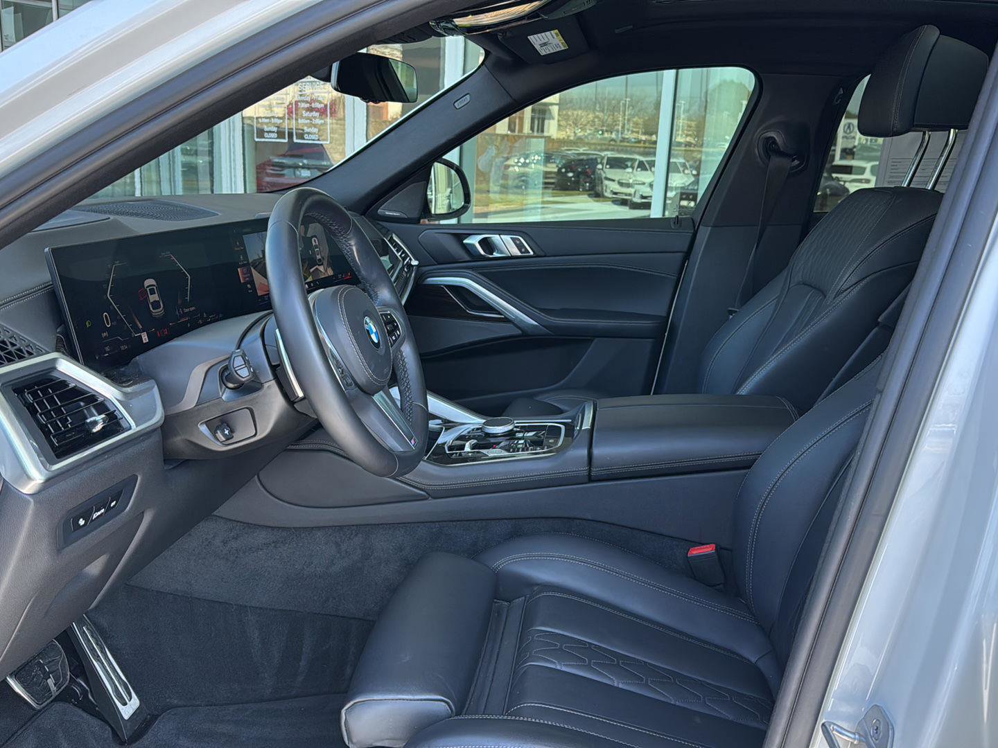 Certified 2024 BMW X6 xDrive40i w/ Premium Package image 8