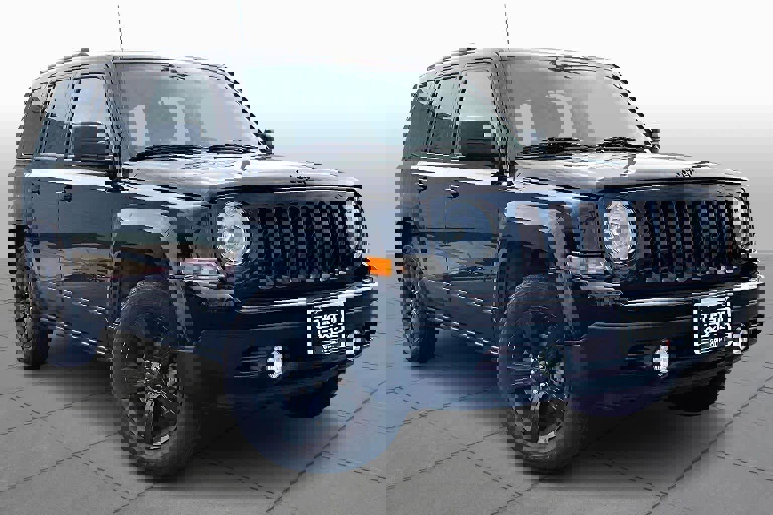 Used 2015 Jeep Patriot Sport w/ Power Value Group image 2