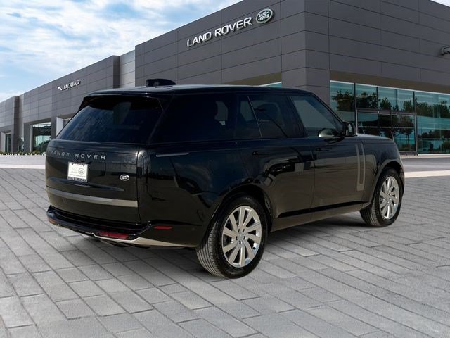 Used 2023 Land Rover Range Rover SE AWD/4WD image 5