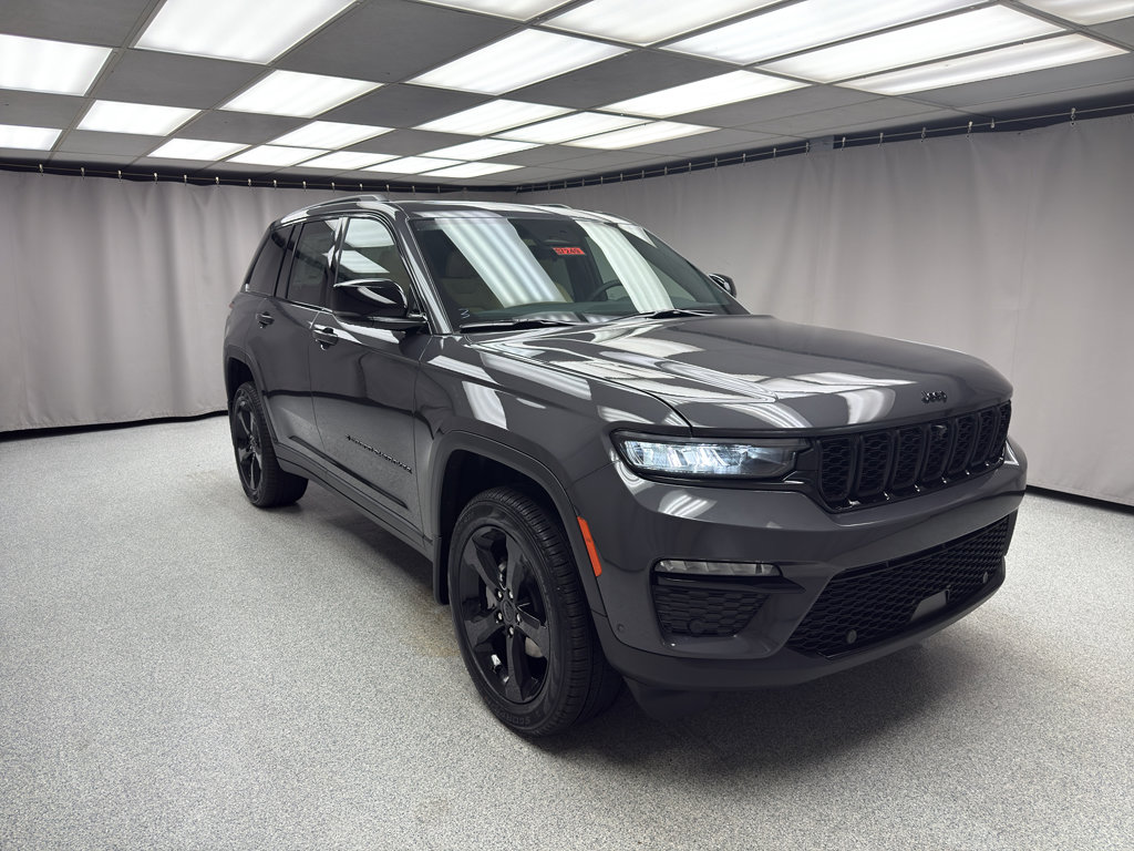 New 2025 Jeep Grand Cherokee Limited w/ Luxury Tech Group II image 4