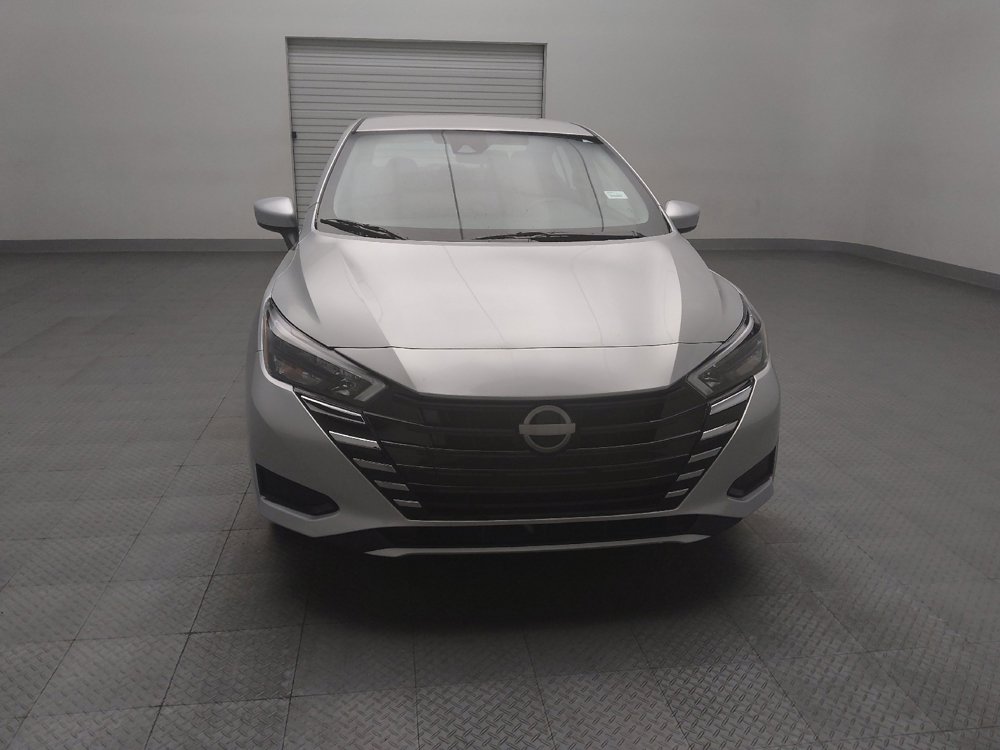 Used 2025 Nissan Versa SV image 14