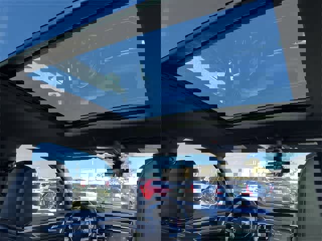 Used 2023 Volkswagen Atlas Cross Sport SEL R-Line image 23