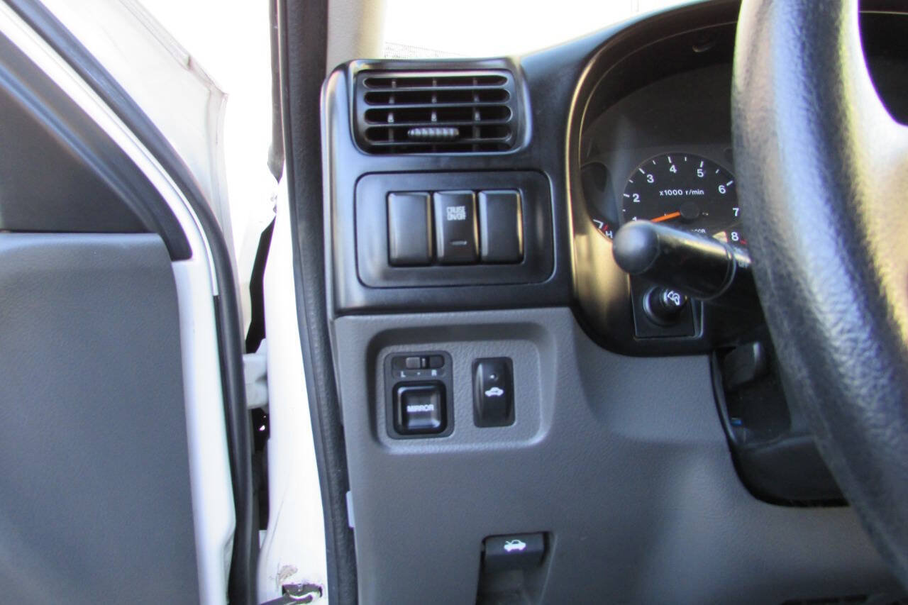 Used 1999 Isuzu Rodeo LS RWD image 44