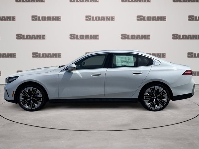 New 2026 BMW 530i xDrive AWD/4WD image 2