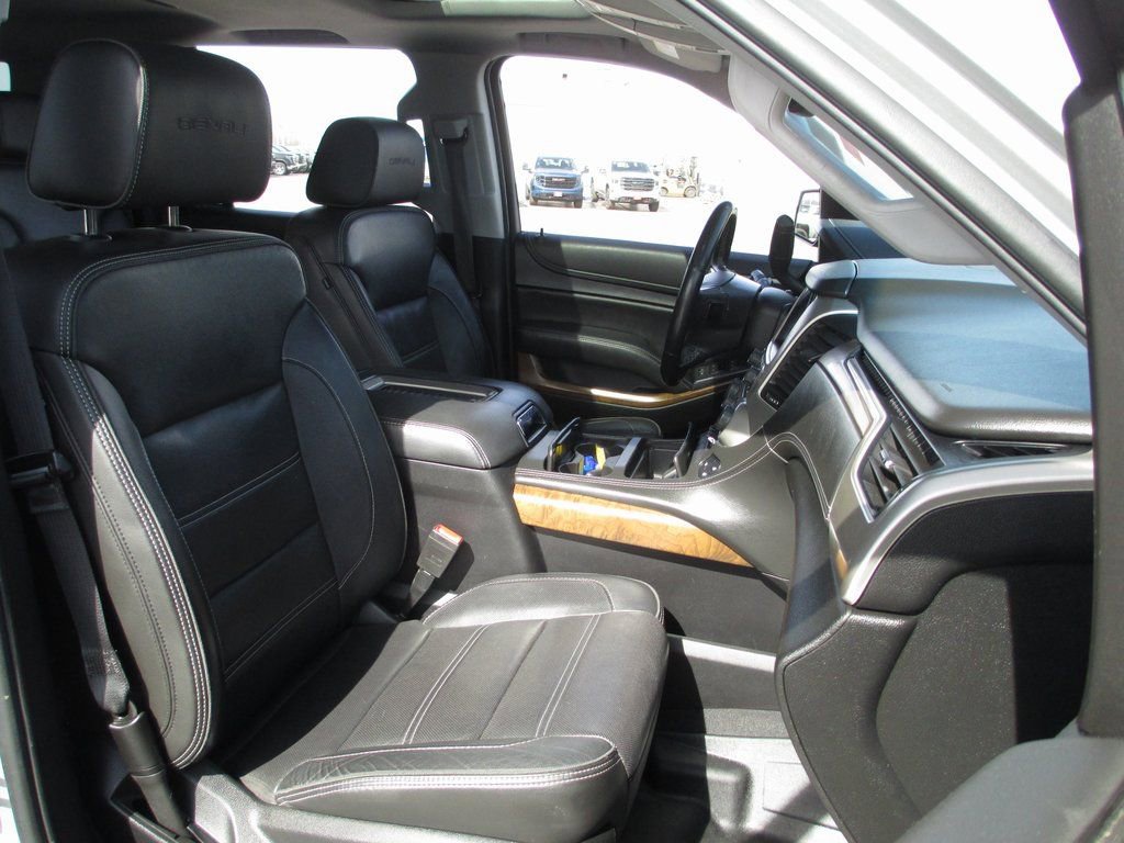 Used 2019 GMC Yukon XL Denali image 23