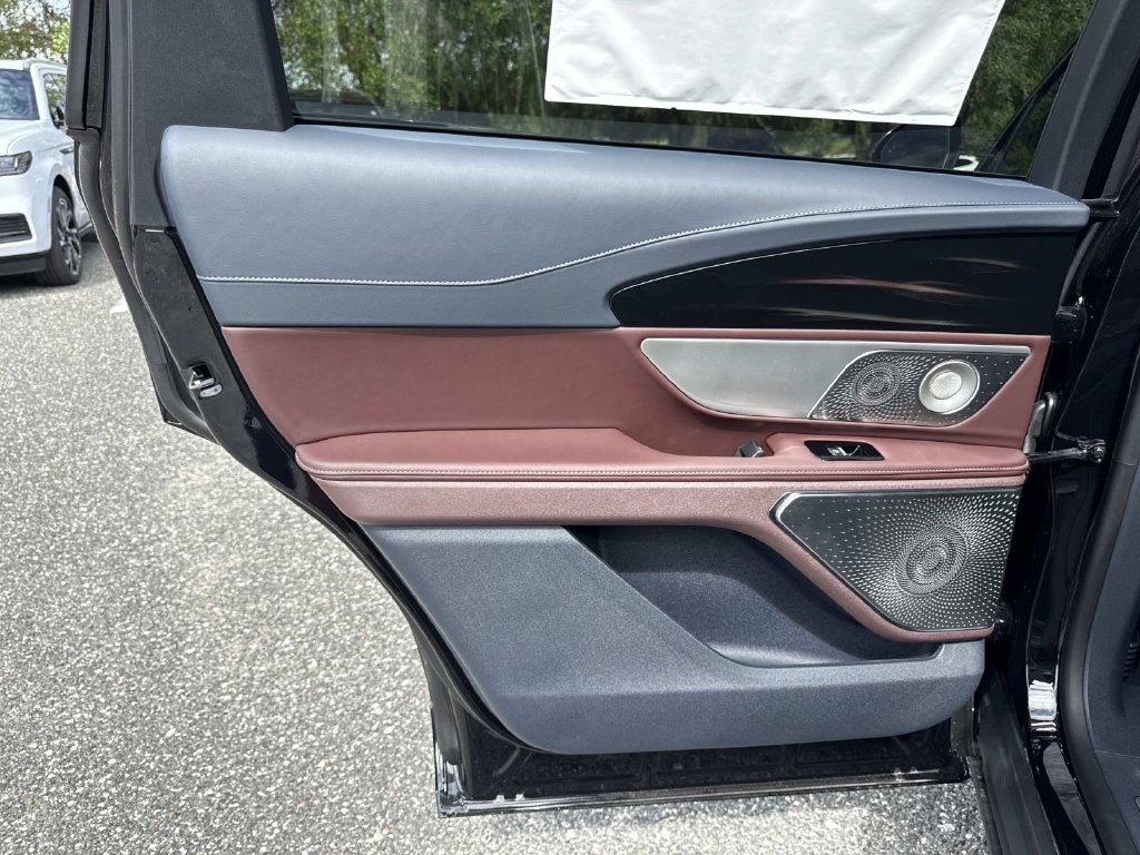 New 2026 Lincoln Nautilus Black Label AWD/4WD image 13