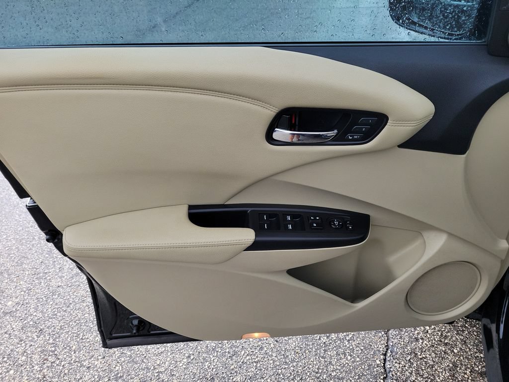 Used 2017 Acura RDX w/ Technology Package AWD/4WD image 11