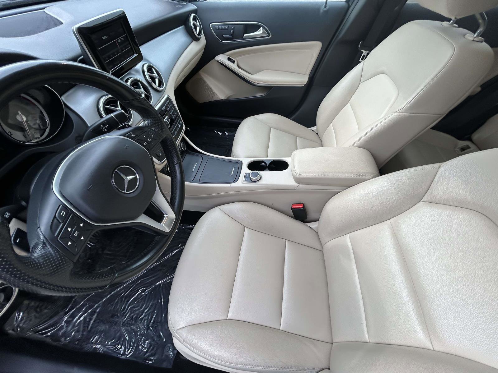 Used 2015 Mercedes-Benz GLA 250 4MATIC image 10