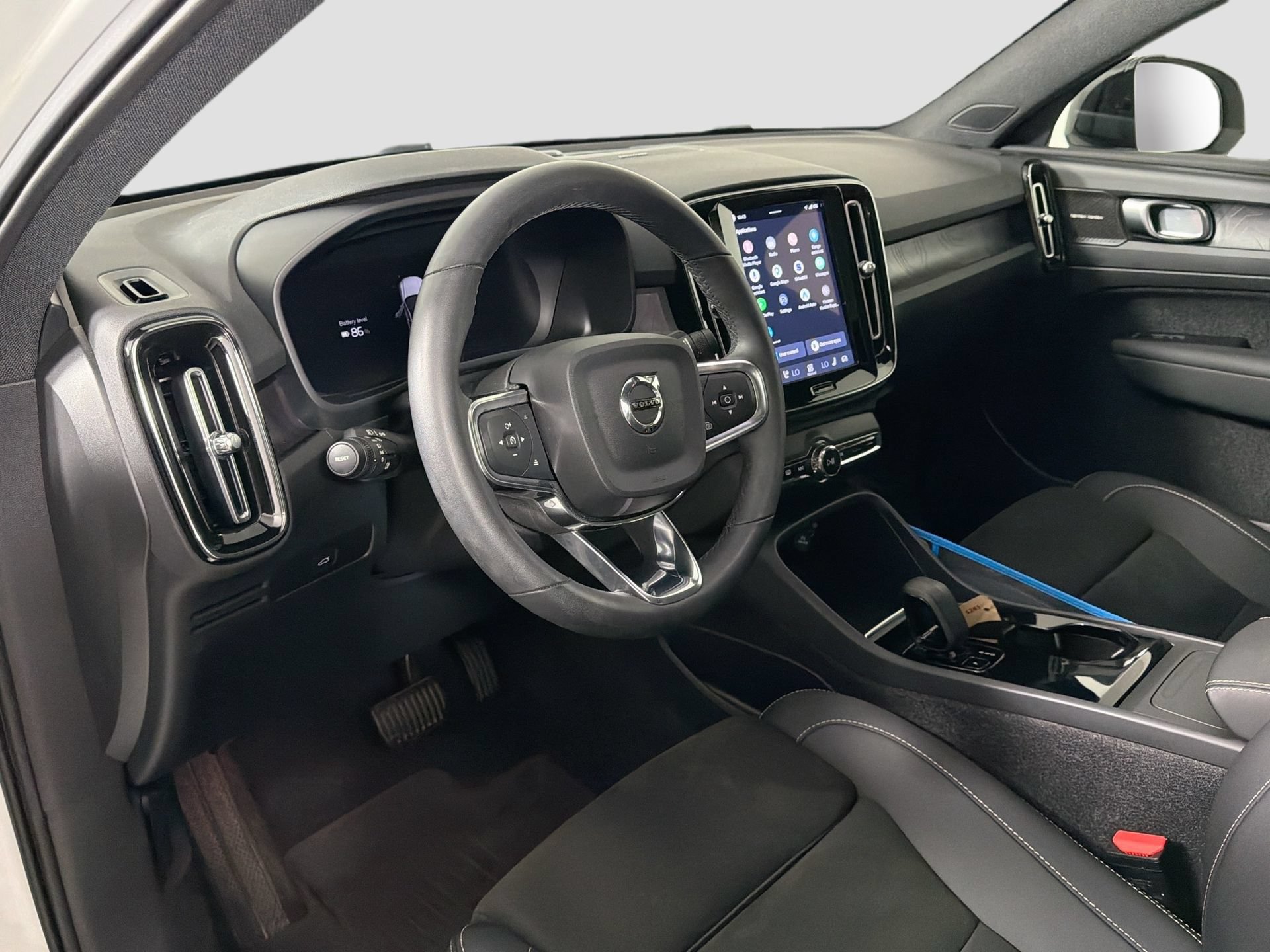 Certified 2023 Volvo C40 P8 Recharge Ultimate w/ Protection Package Premier AWD/4WD image 10