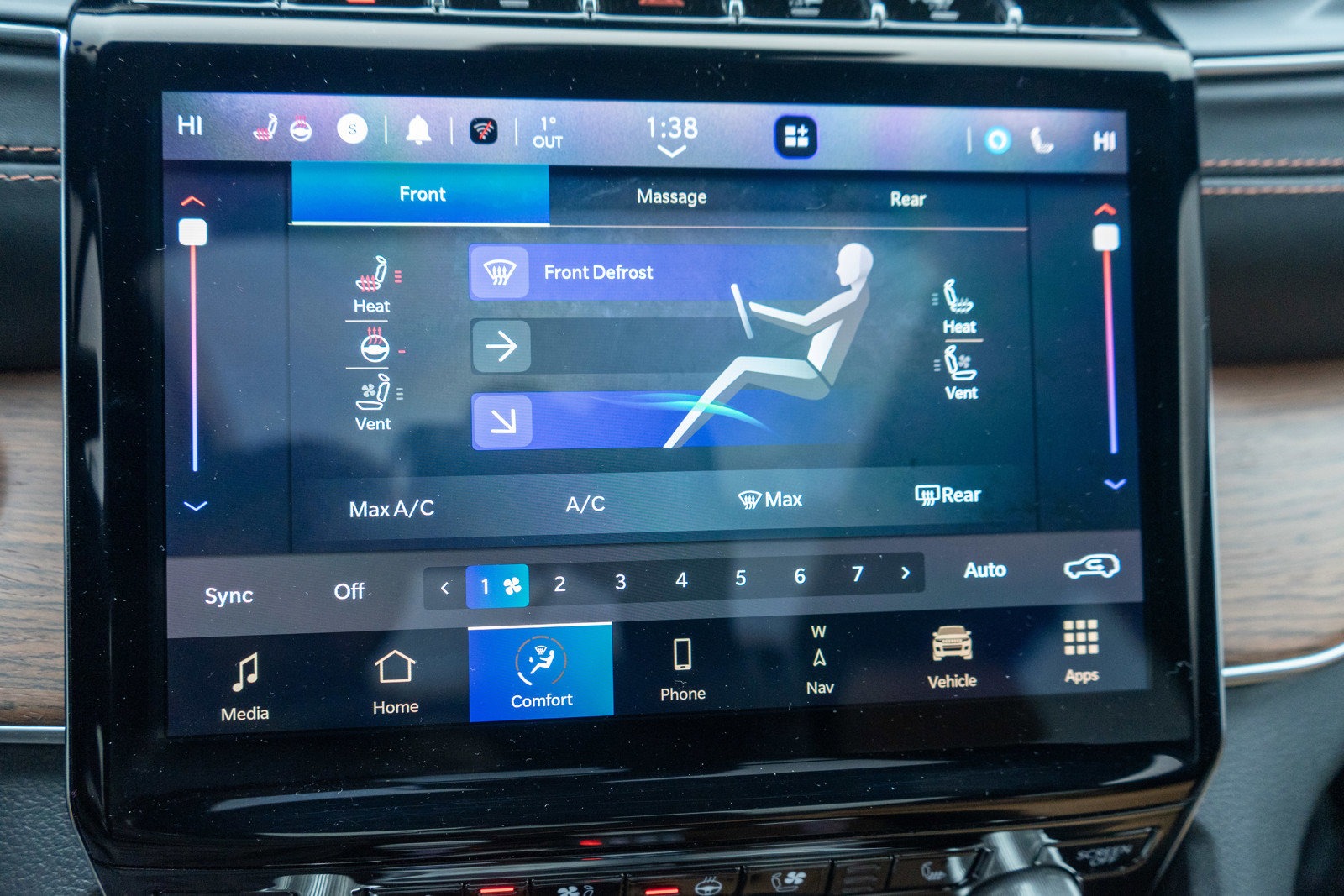 Used 2022 Jeep Grand Cherokee L Summit w/ Luxury Tech Group V image 19