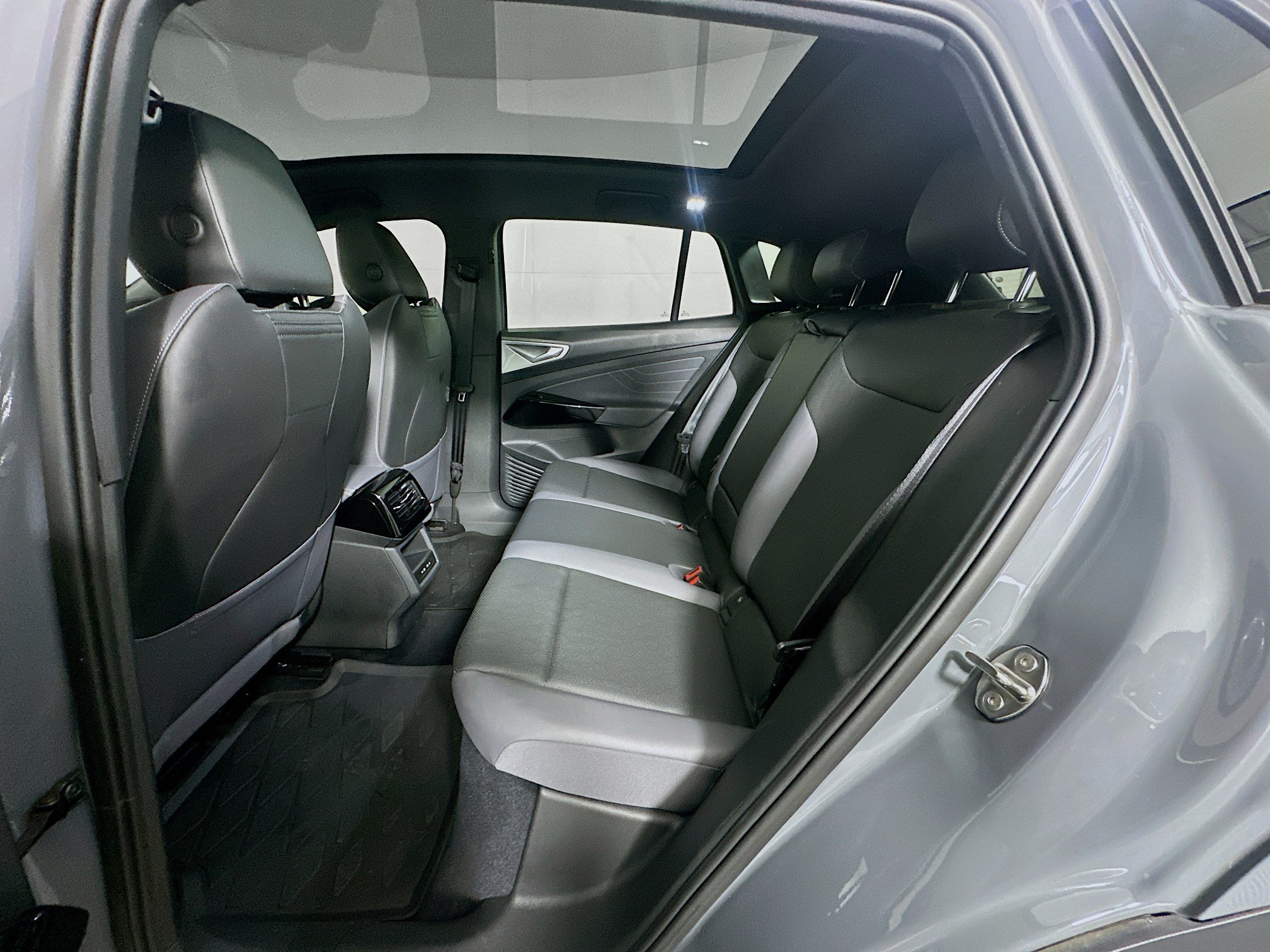Used 2023 Volkswagen ID.4 S RWD image 29