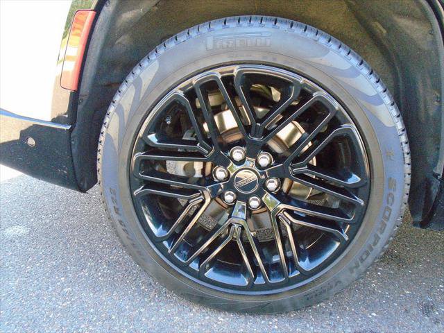 Certified 2025 Jeep Wagoneer Series II w/ Convenience Group I AWD/4WD image 19