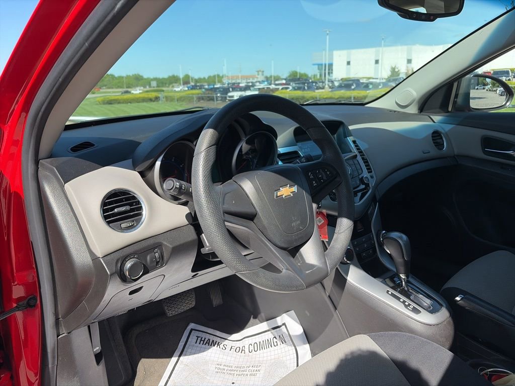 Used 2016 Chevrolet Cruze LS FWD image 39