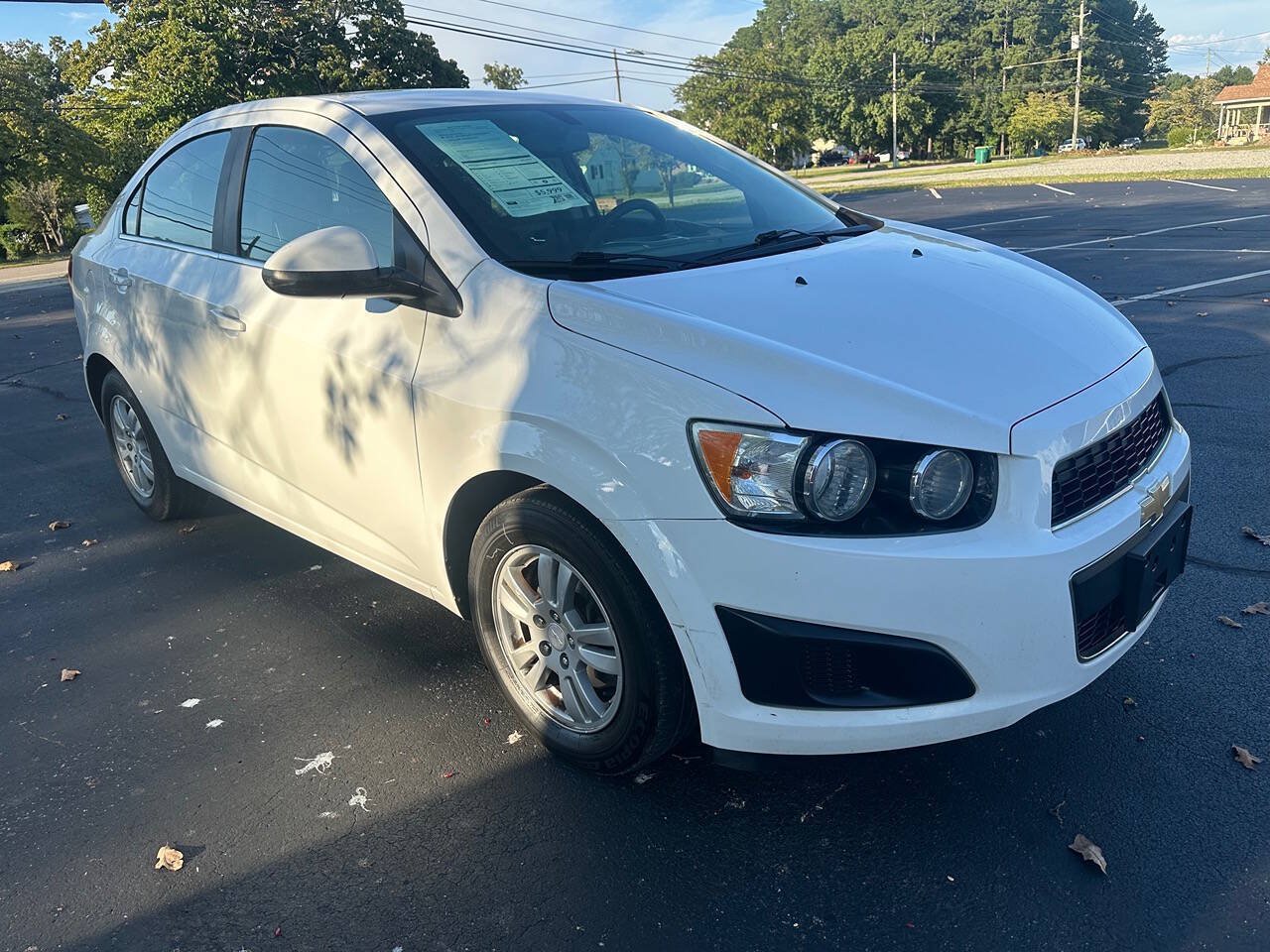 Used 2016 Chevrolet Sonic LT FWD image 4
