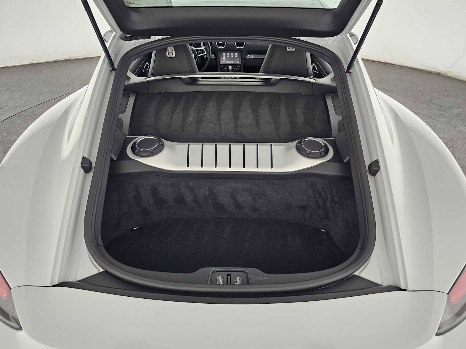 Used 2022 Porsche 718 Cayman w/ Premium Package image 13