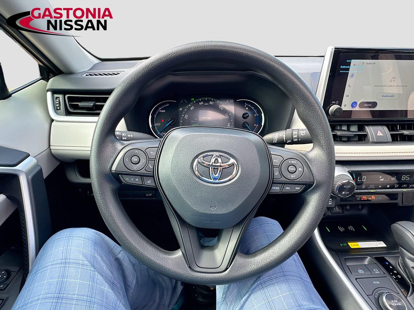 Used 2025 Toyota RAV4 XLE w/ Convenience Package AWD/4WD image 14